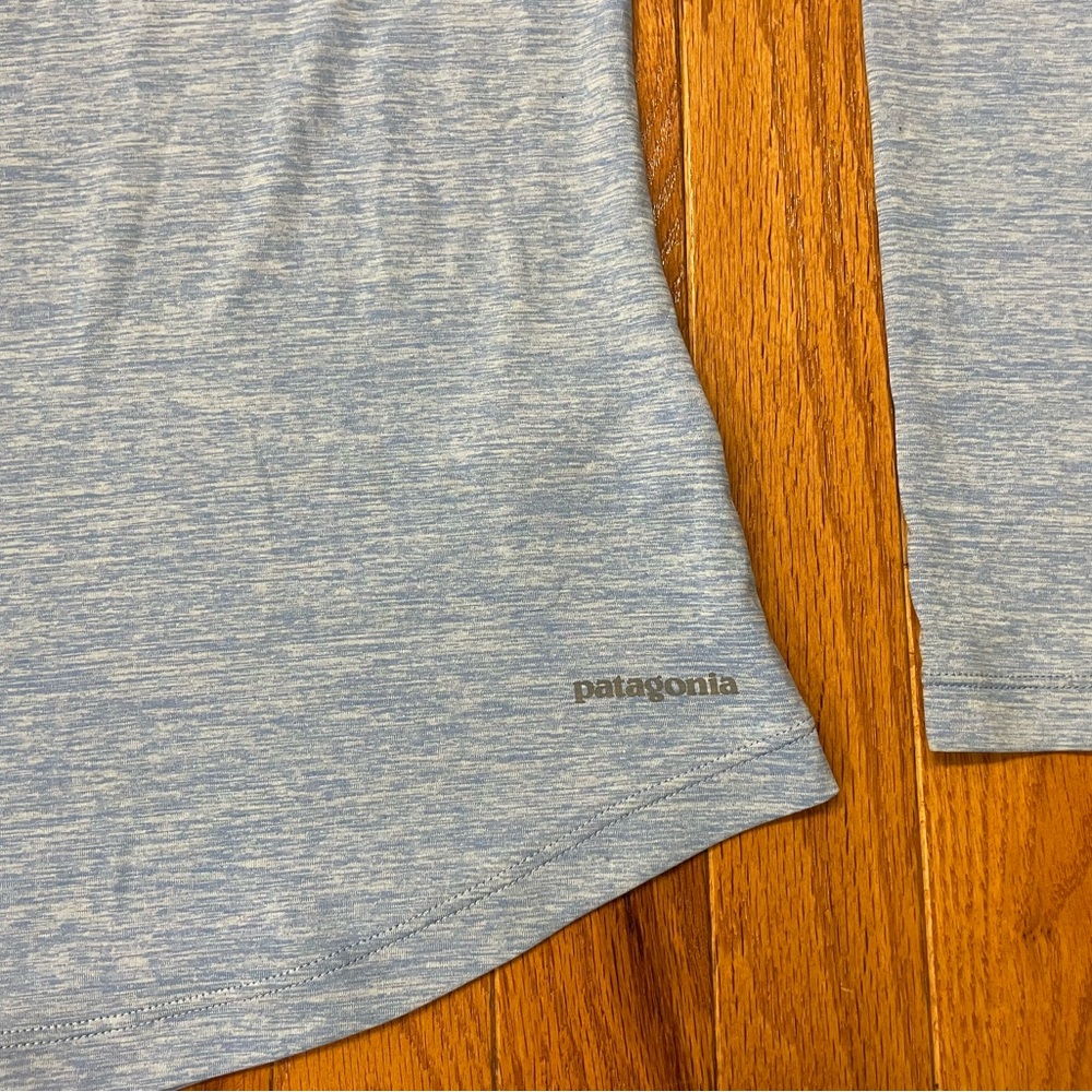 Patagonia Women's Long Sleeve Tropic Comfort Sun Hoody - Picture 6 of 9